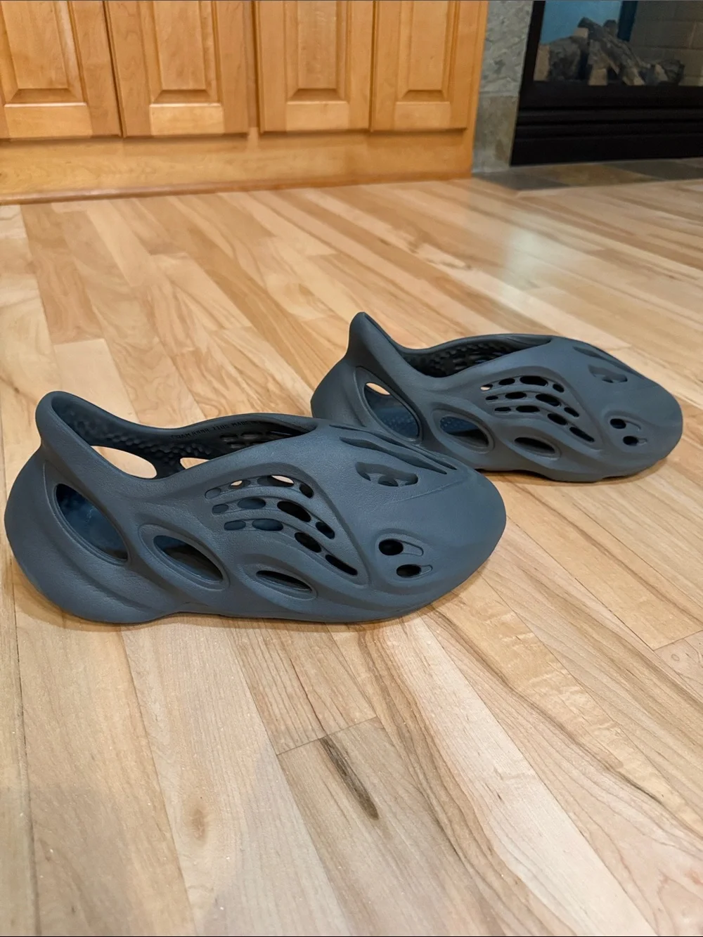Adidas Yeezy Foam RNR Carbon Foam Slip-On Clog in Dark Gray